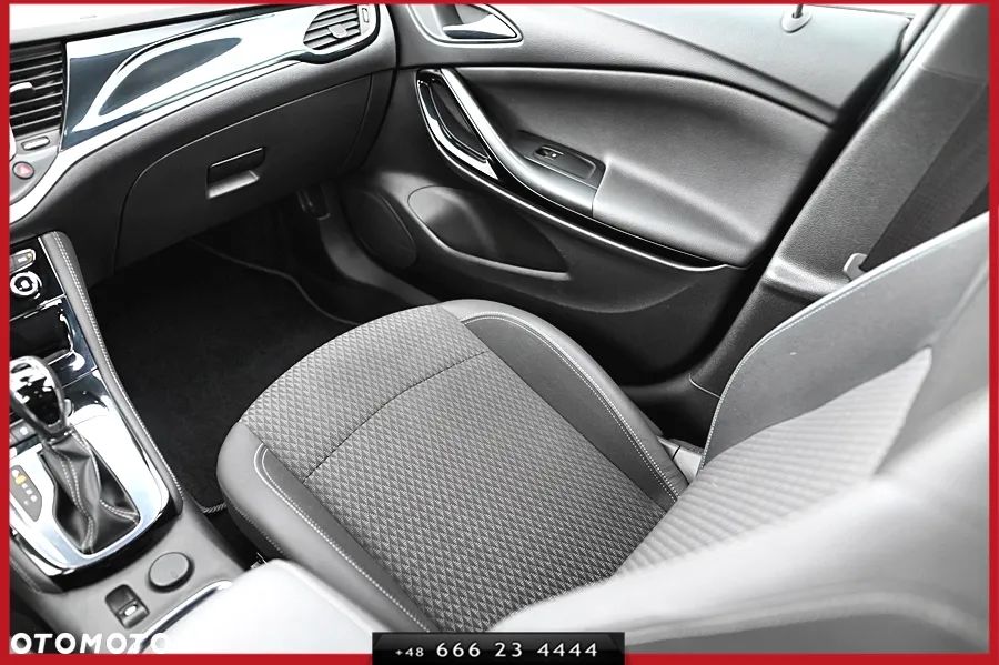 Opel Astra 1.6 Turbo Start/Stop Automatik ON - 21
