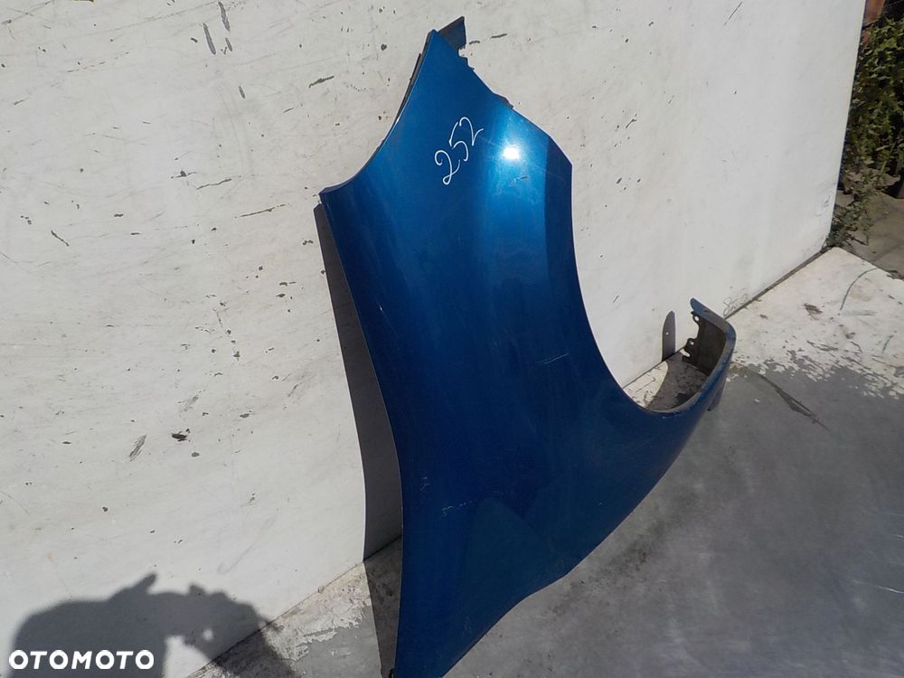 252 RENAULT MODUS BŁOTNIK PRAWY PRZÓD PRZEDNI - 2