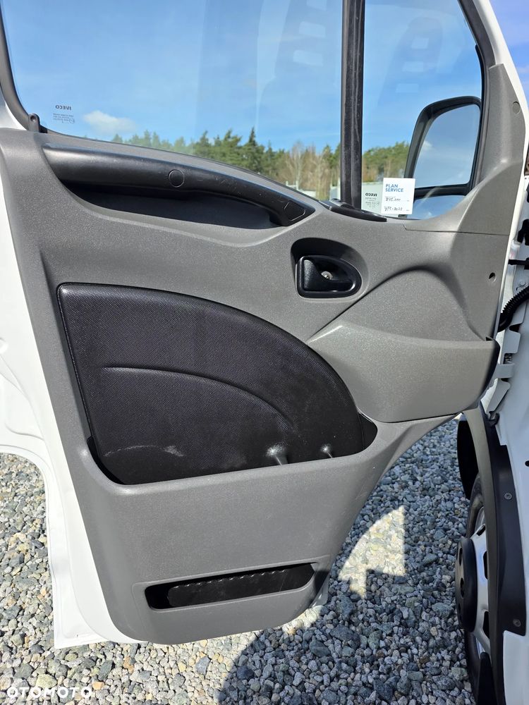 Iveco 35C17 3,0 HPI 170 KONNA SKRZYNIA 4,2M DŁUGA KLIMA WEBASTO BLIŻNIAKI DO 3,5T GWARANCJA - 16