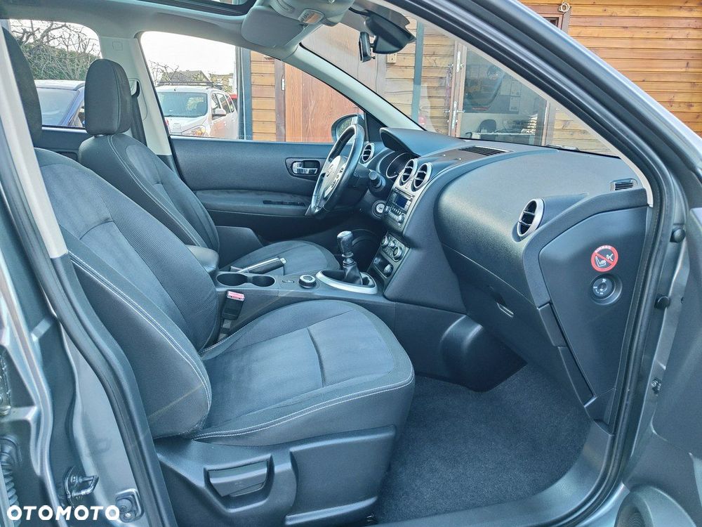 Nissan Qashqai+2 - 23