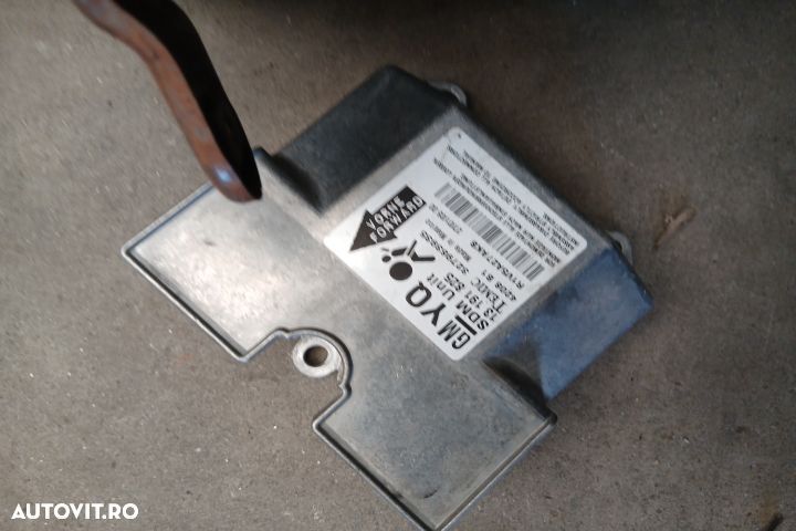 Plansa bord 13168455 13191825 13168455 13191825 Opel Astra H [2004 - - 8