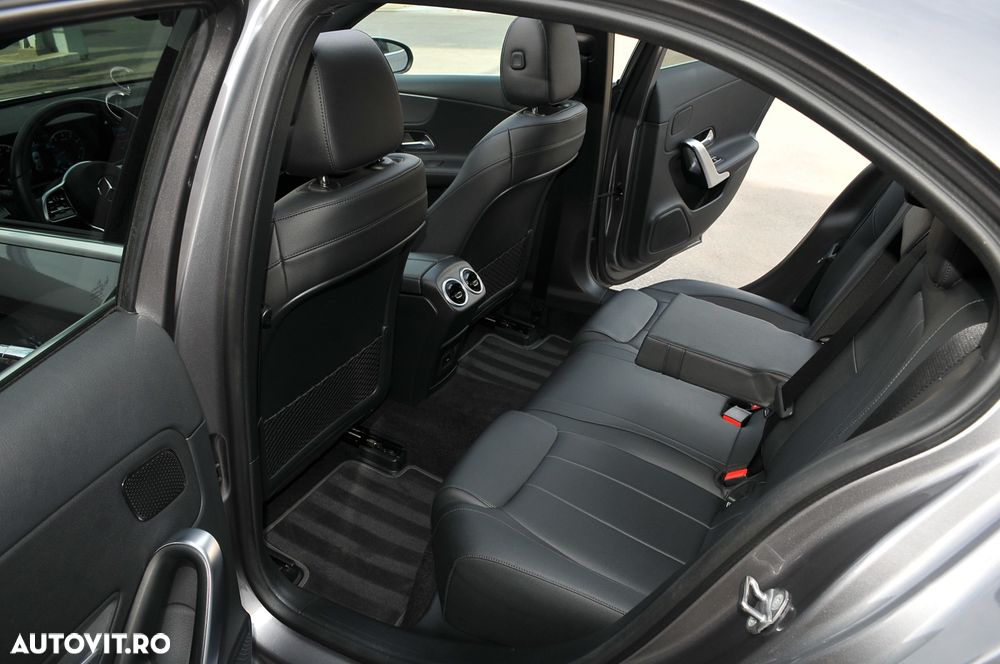 Mercedes-Benz A 180 7G-DCT Edition 2021 - 18