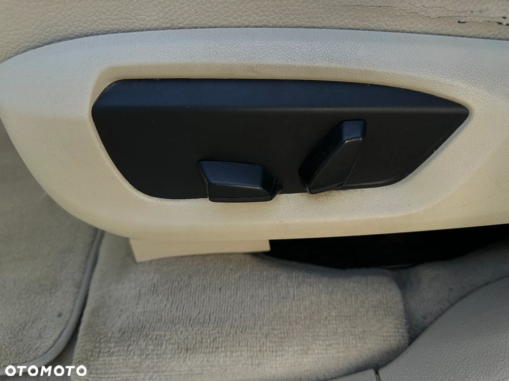 BMW X5 xDrive30d Sport-Aut - 15