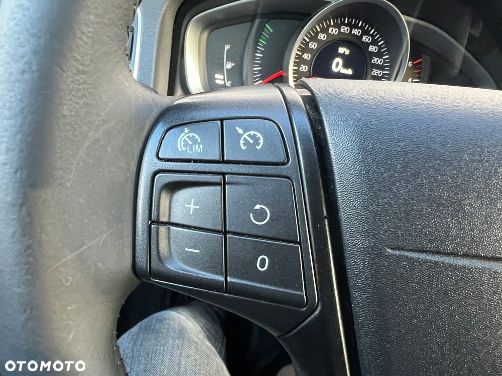 Volvo V60 - 33