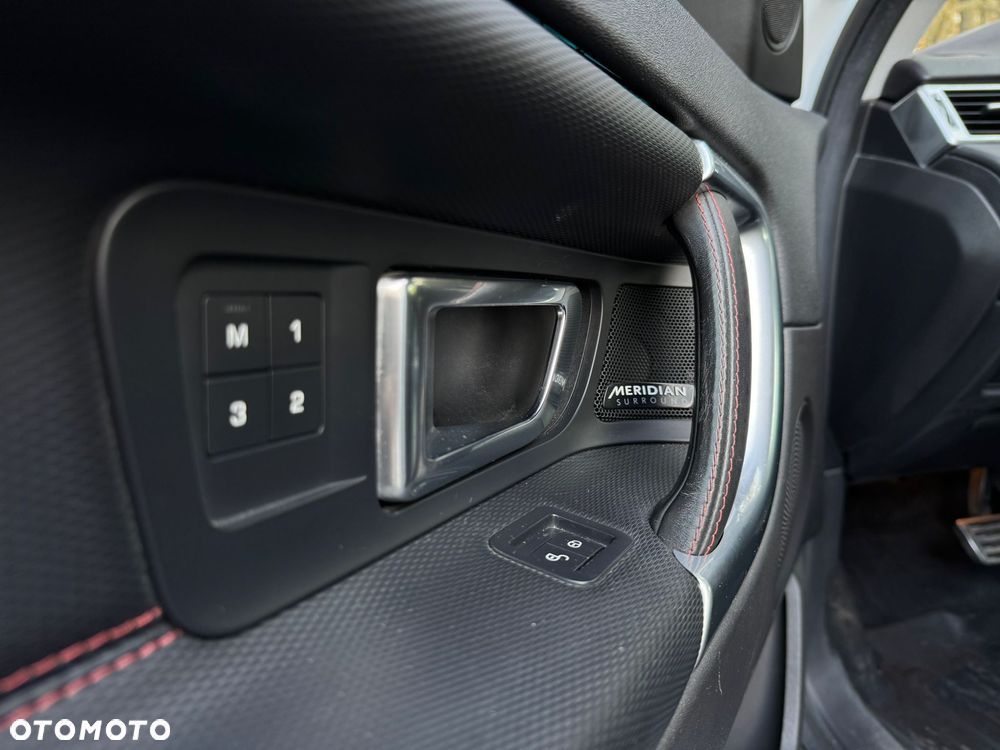 Land Rover Discovery Sport 2.0 Si4 HSE Luxury - 15