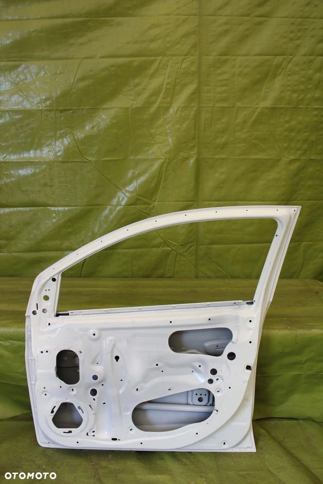 Drzwi Mitsubishi Space Star po 2012r. przód prawy - 2