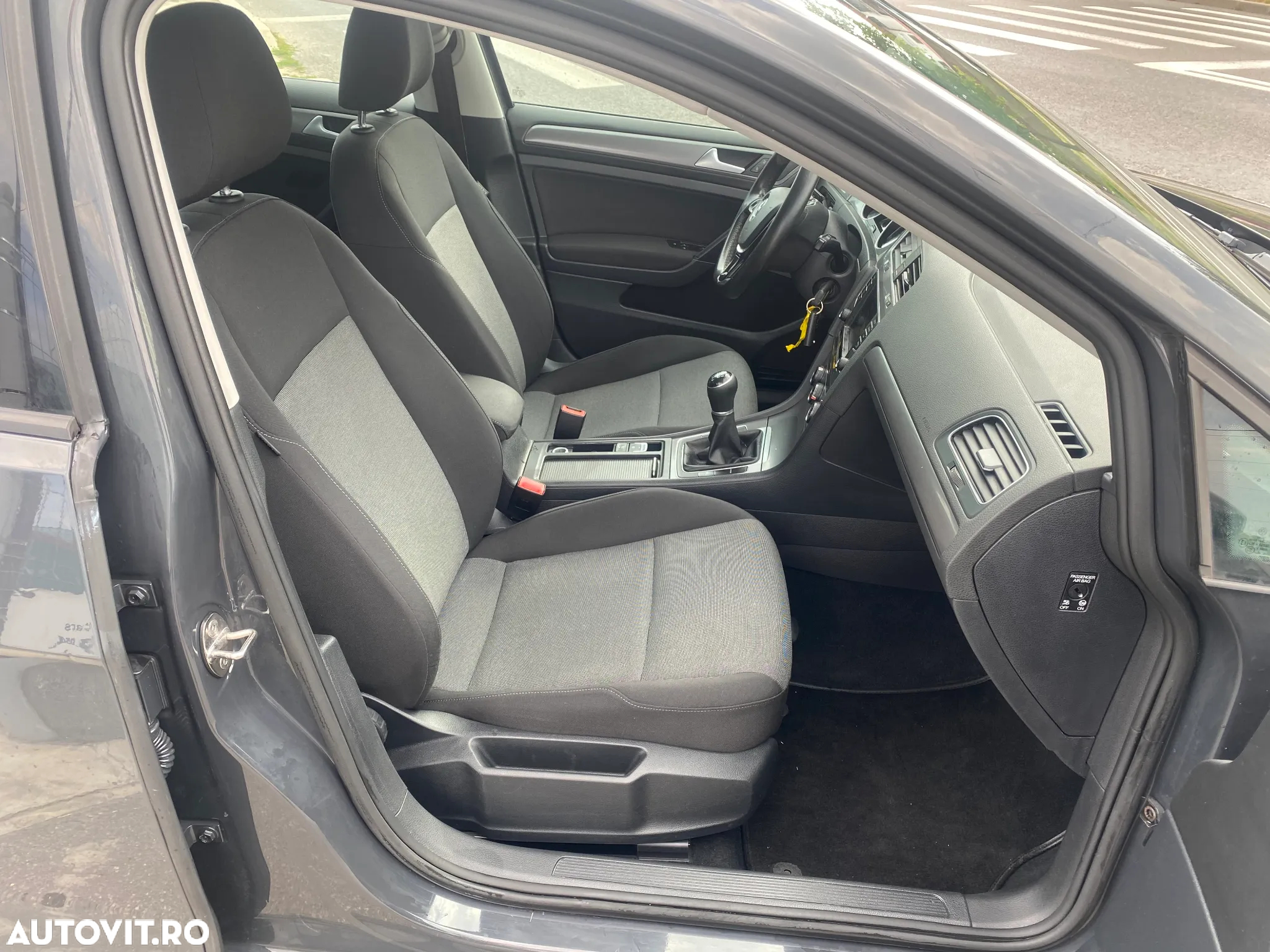 Volkswagen Golf 1.2 TSI BlueMotion Technology Comfortline - 21