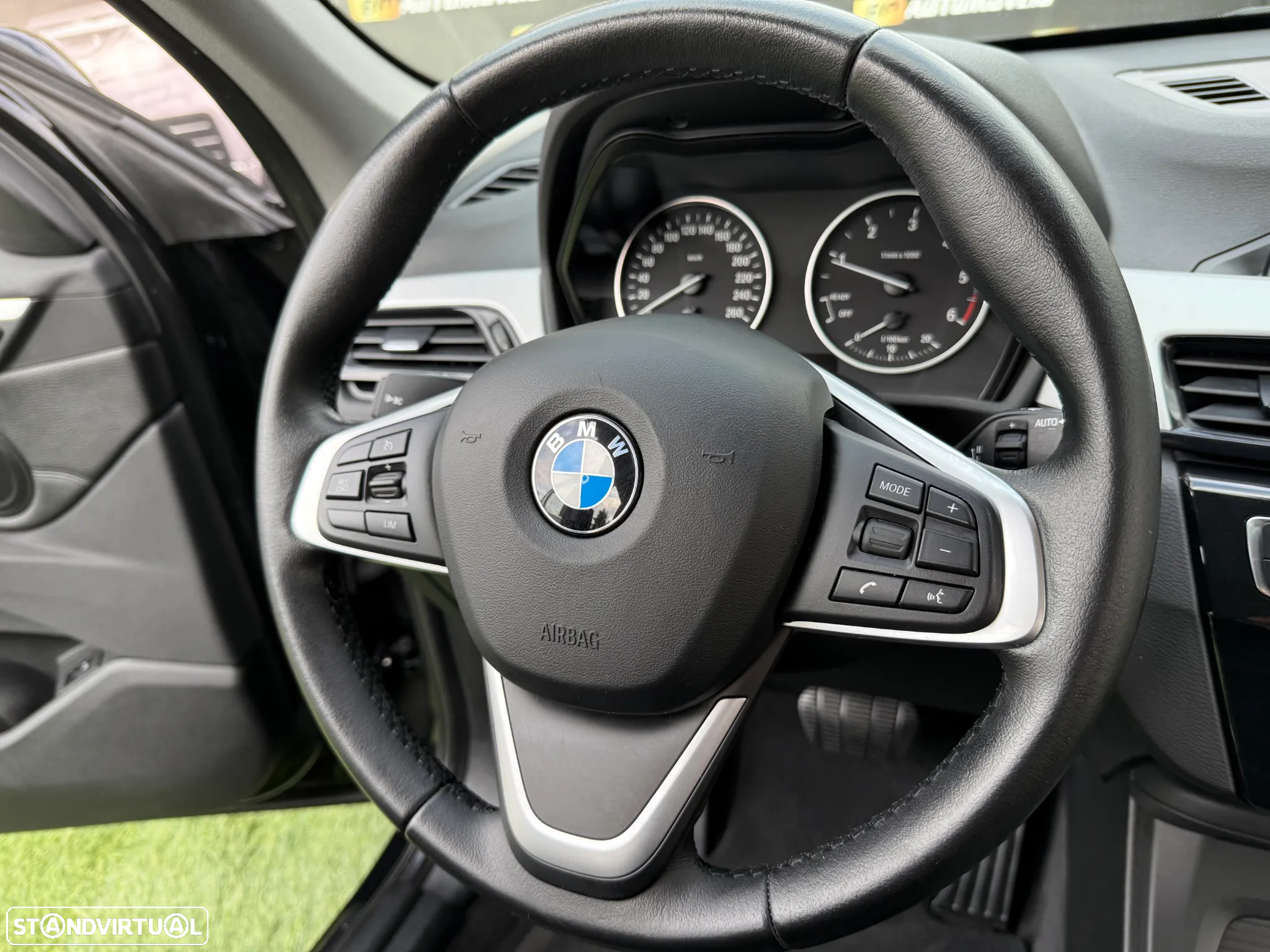 BMW X1 18 d sDrive Auto Pack M - 44