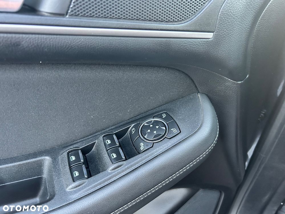 Ford S-Max - 18