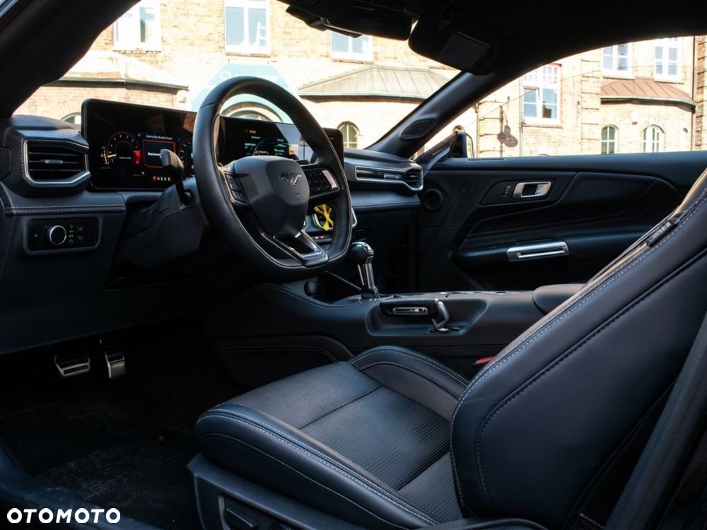 Ford Mustang - 15