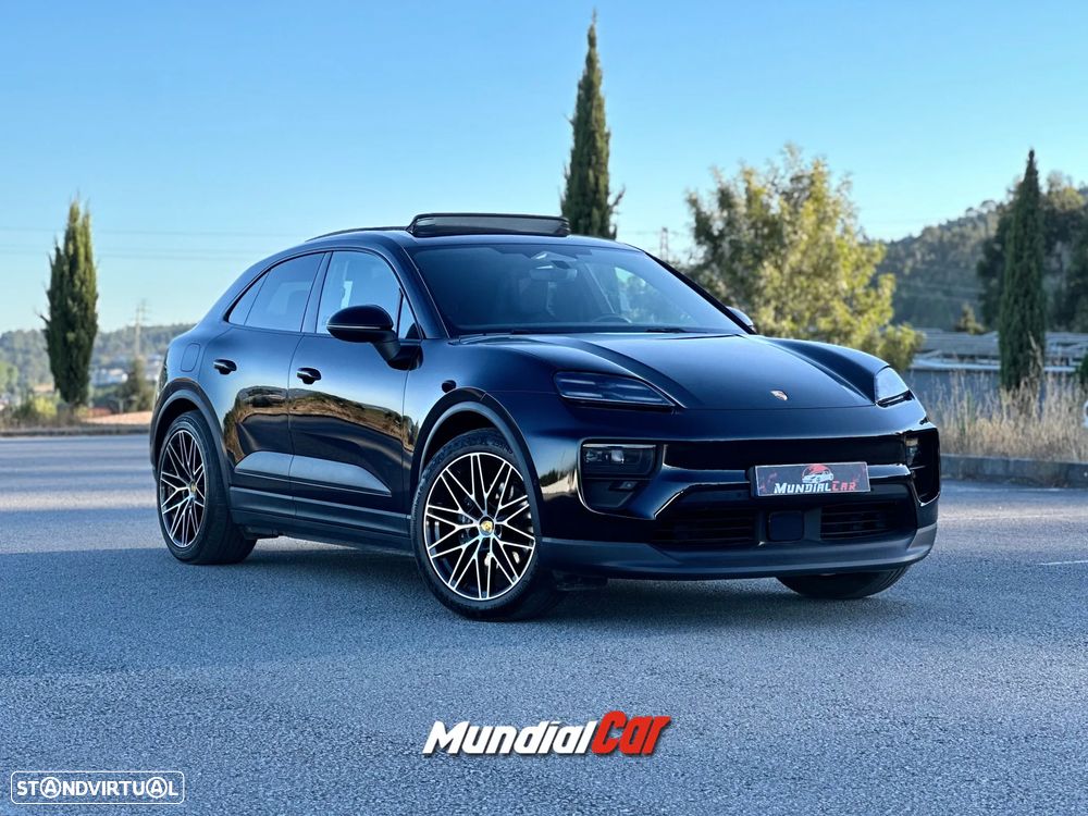Porsche Macan Electric 4 - 24