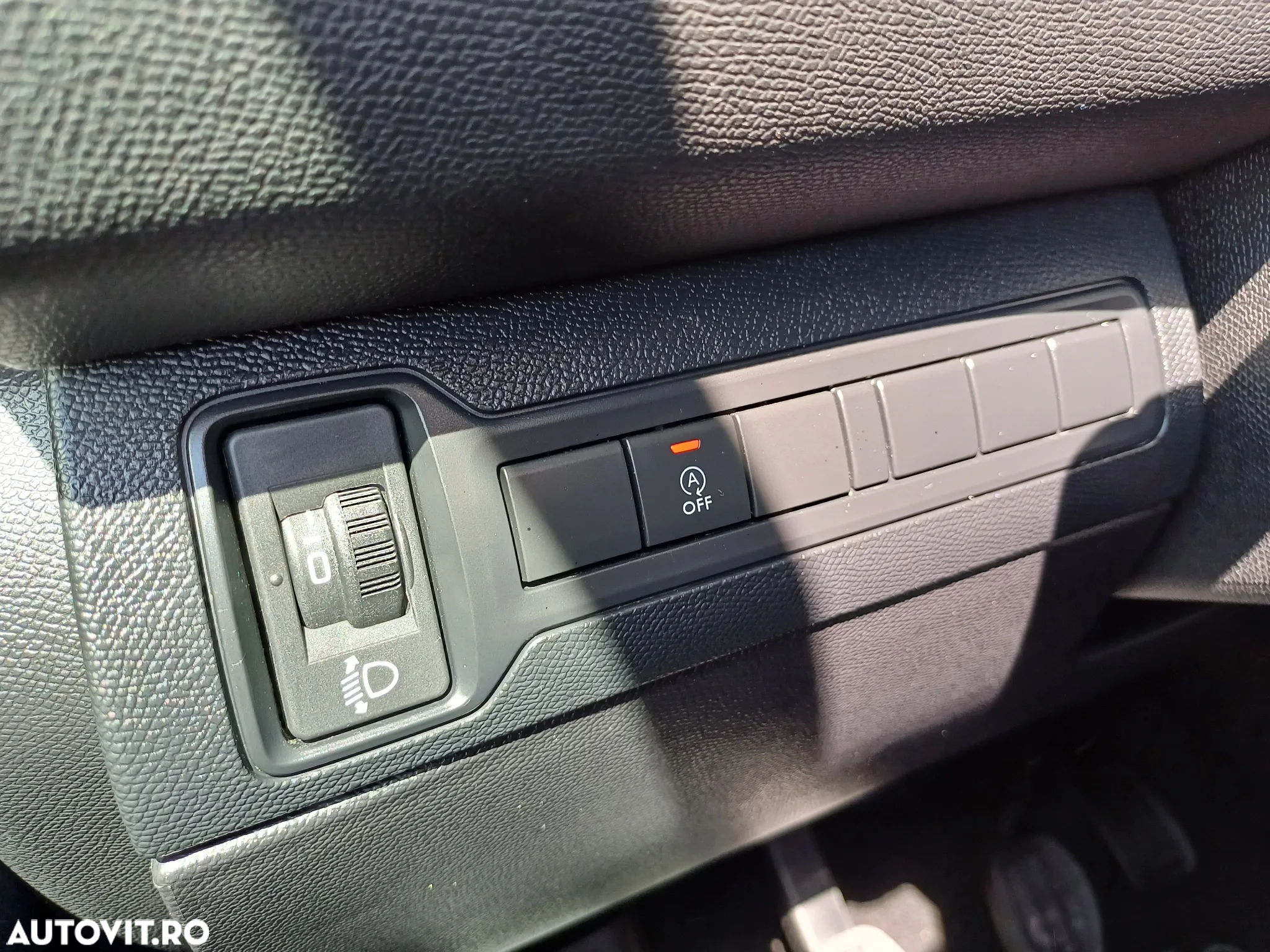 Peugeot 308 1.2 L PureTech Turbo S&S Active - 18