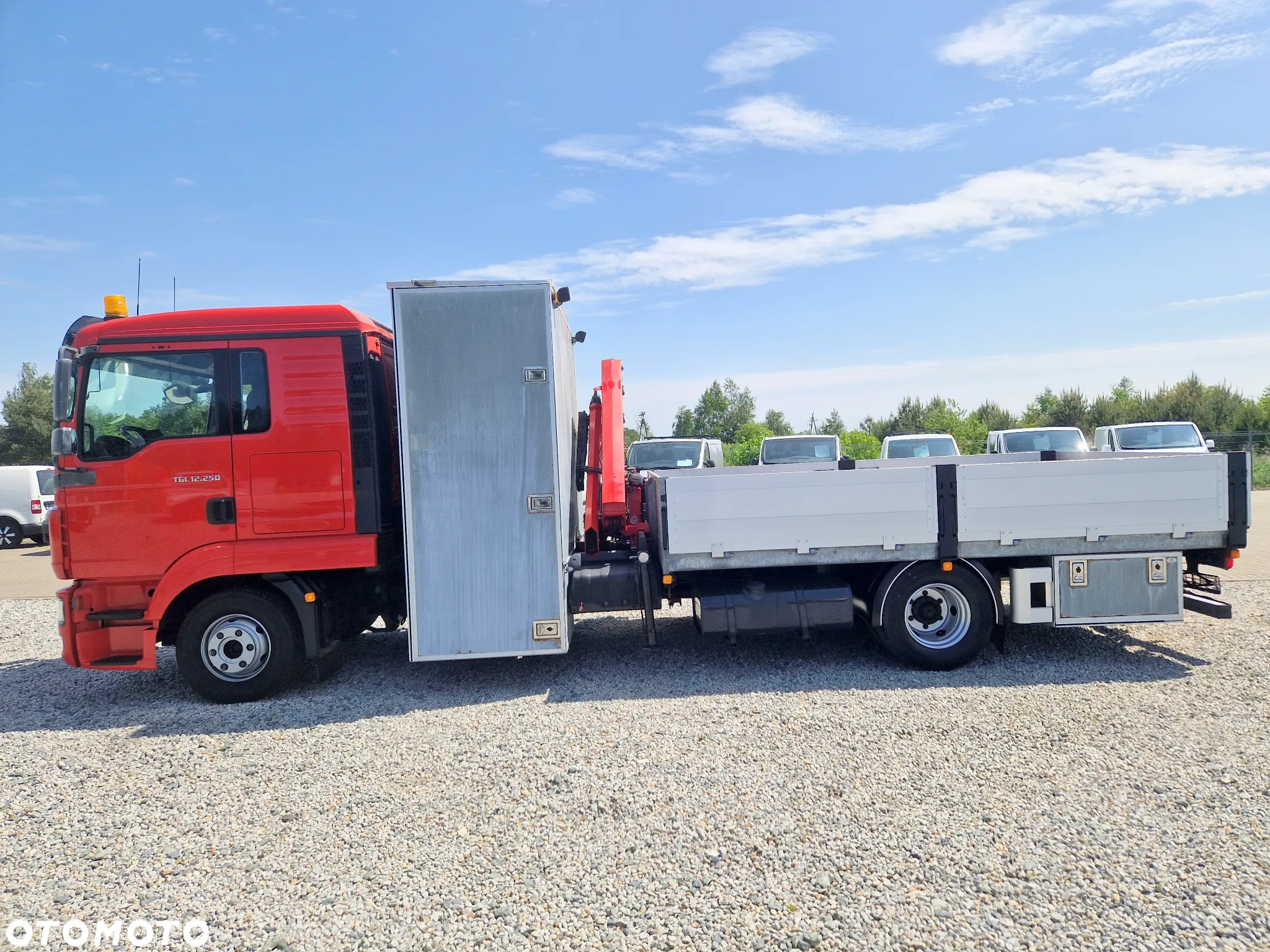 MAN TGL 12.250 DŻWIG HDS HIAB Z PILOTEM SKRZYNIA 4M 2 X KAMERA BLOKADA MOSTU SPANIE DUŻA KABINA - 2