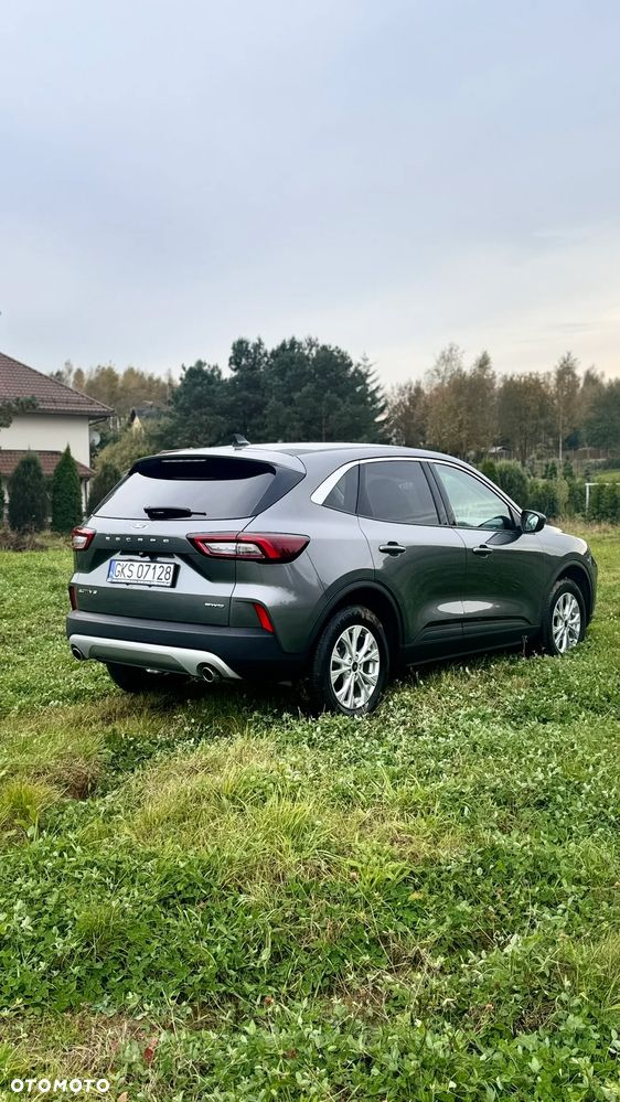 Ford Kuga - 11