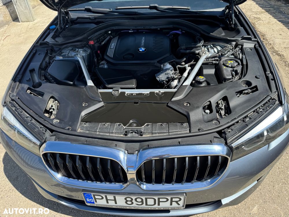 BMW Seria 5 520d Aut. - 9