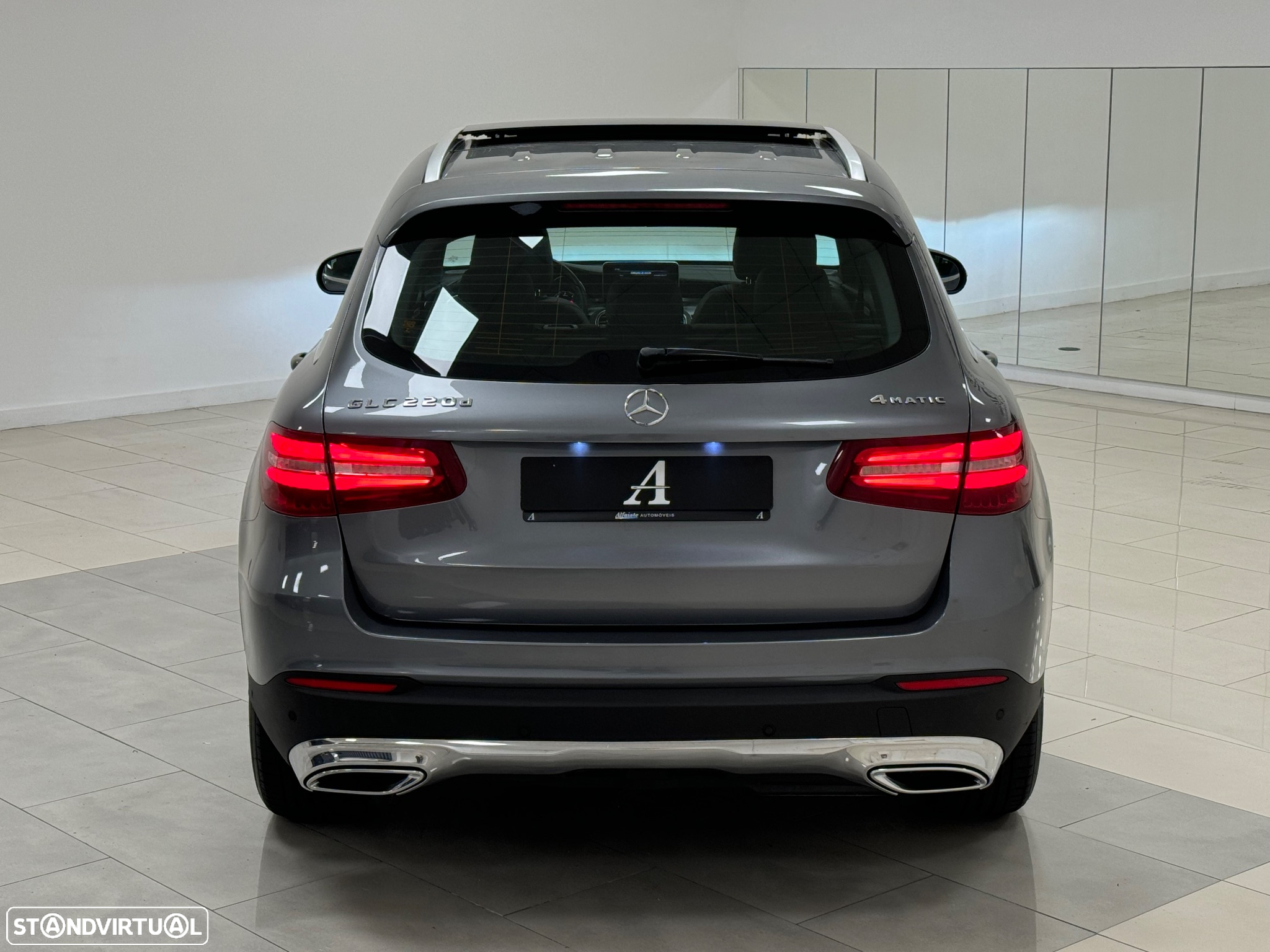 Mercedes-Benz GLC 220 - 8