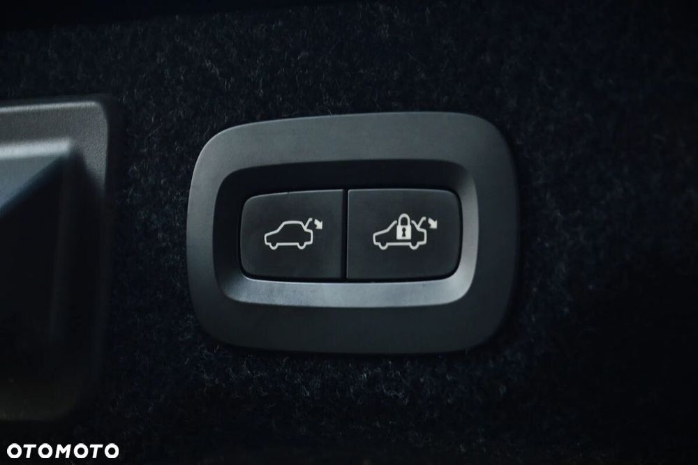 Volvo S90 D5 SCR AWD Inscription - 31