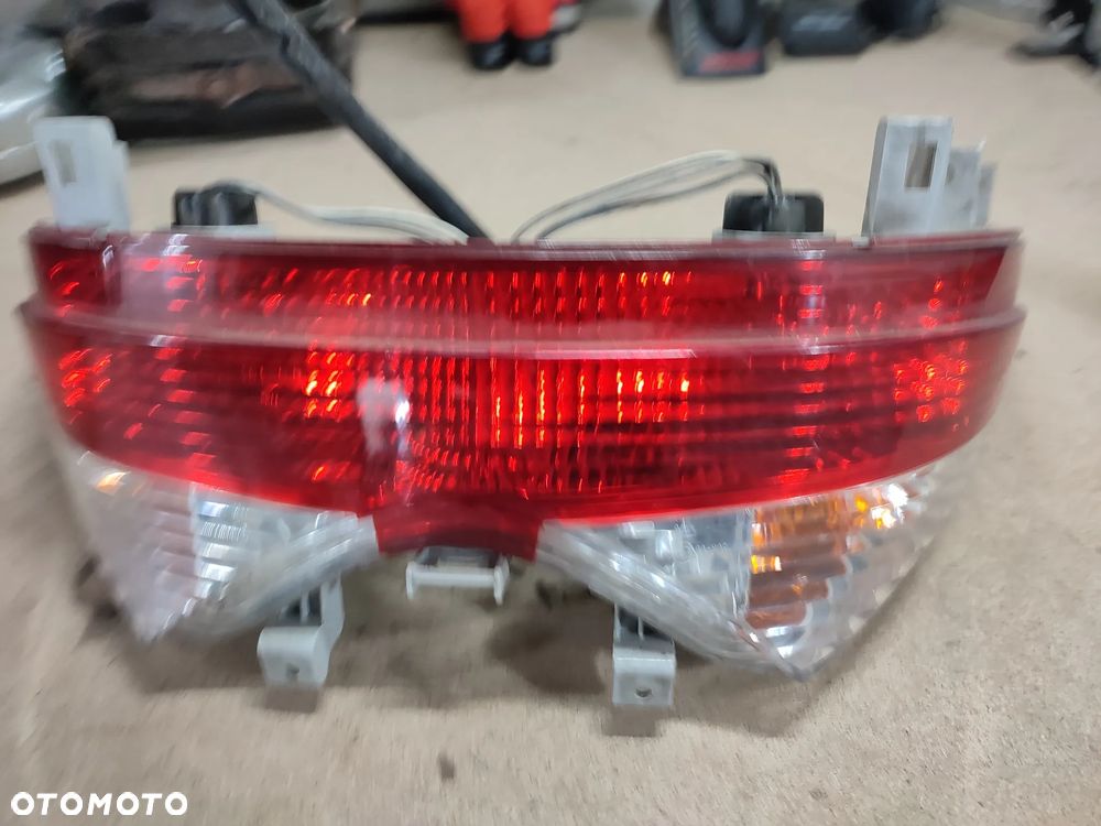 Lampa tył, tylna Suzuki Burgman 125 - 5