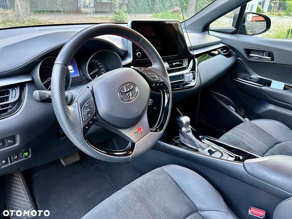 Toyota C-HR - 8