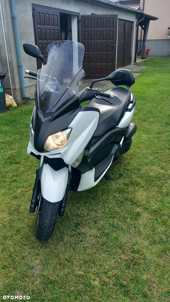Yamaha X-max - 9