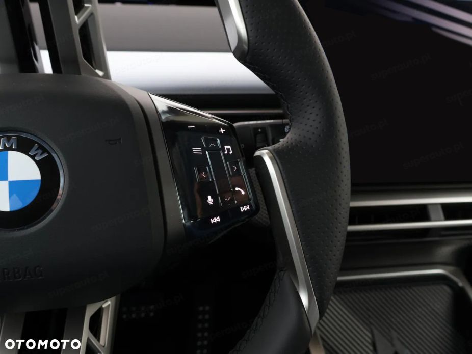 BMW iX3 - 10