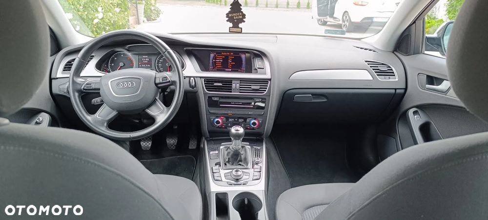 Audi A4 Limousine 2.0 TDI - 8