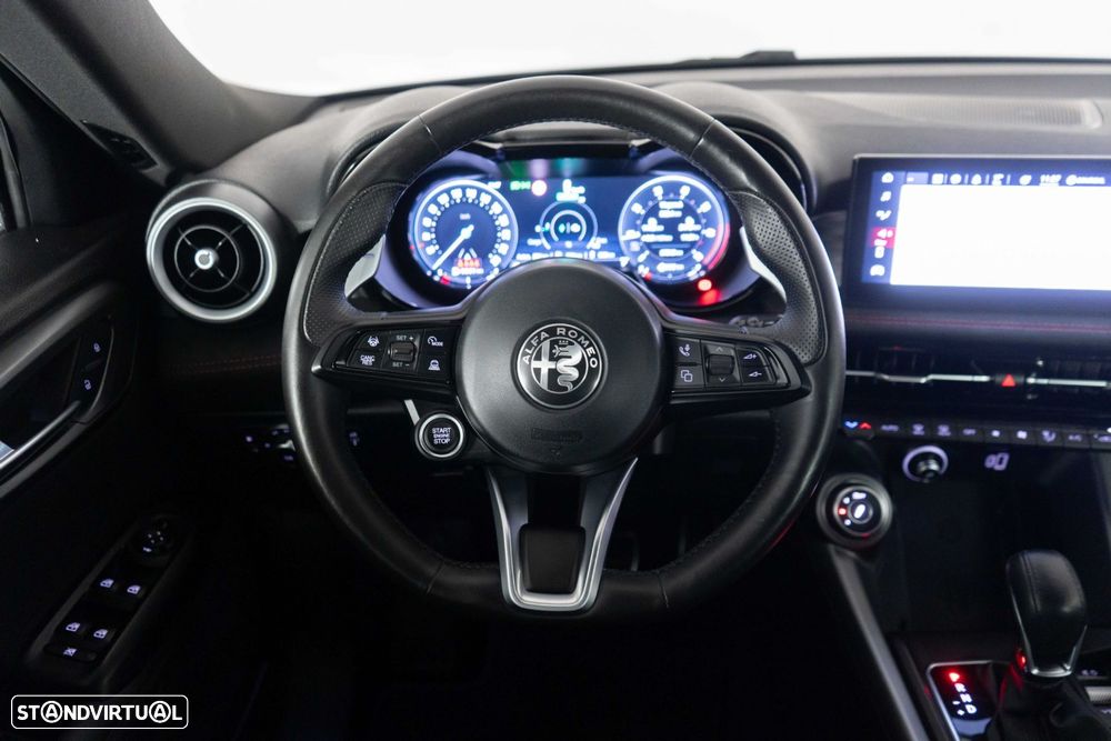 Alfa Romeo Tonale 1.3 Plug-In Hybrid Veloce e-AWD - 30