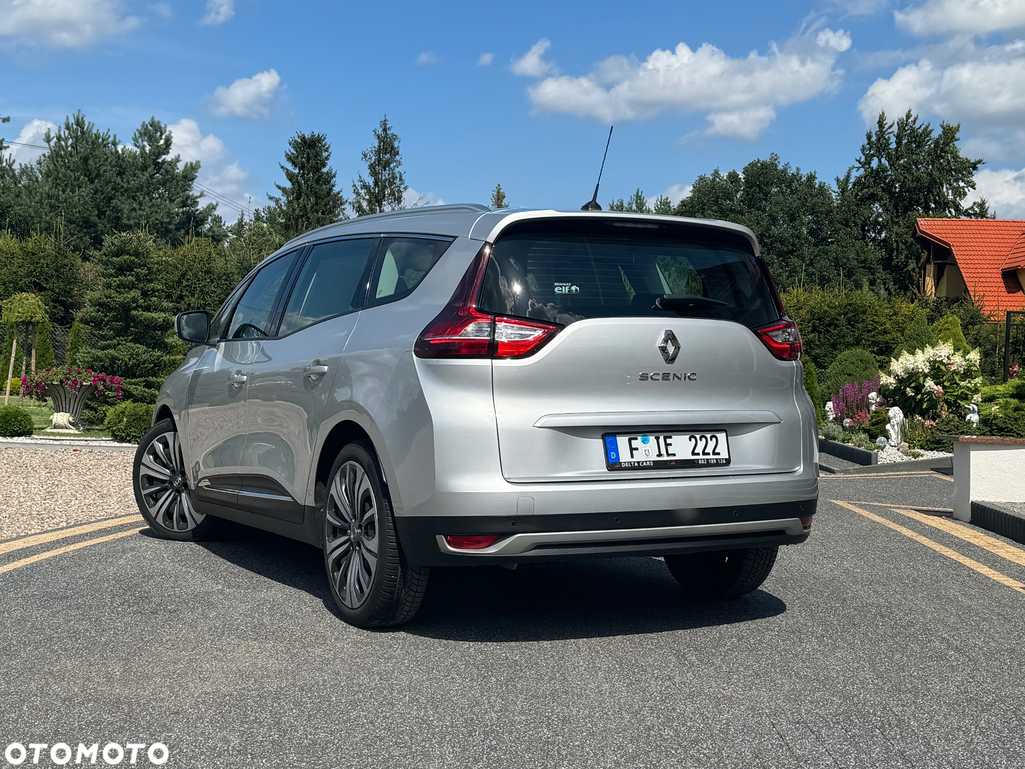 Renault Grand Scenic BLUE dCi 120 LIMITED - 10