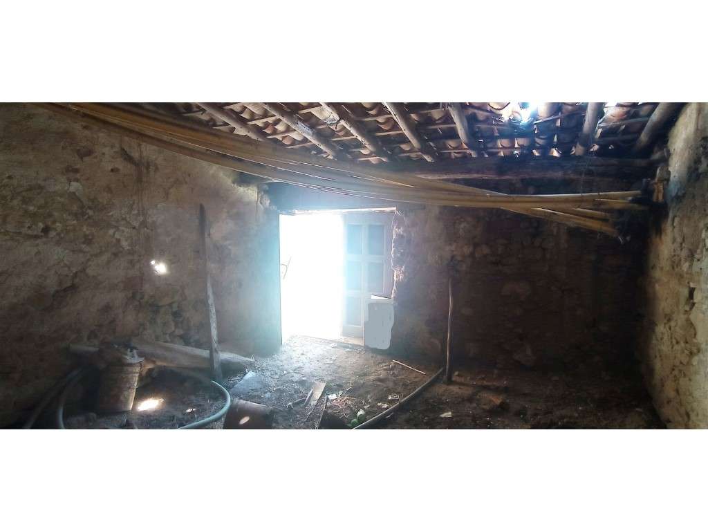 CASA EM RUÍNA COM PROJETO APROVADO PERTO DE MAFRA - Grande imagem: 5/16
