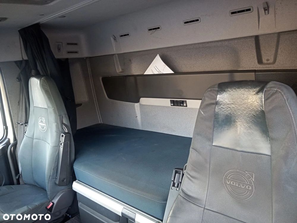 VOLVO FH13 KABINA NISKA LIFT 2012R AUTOMAT - 10