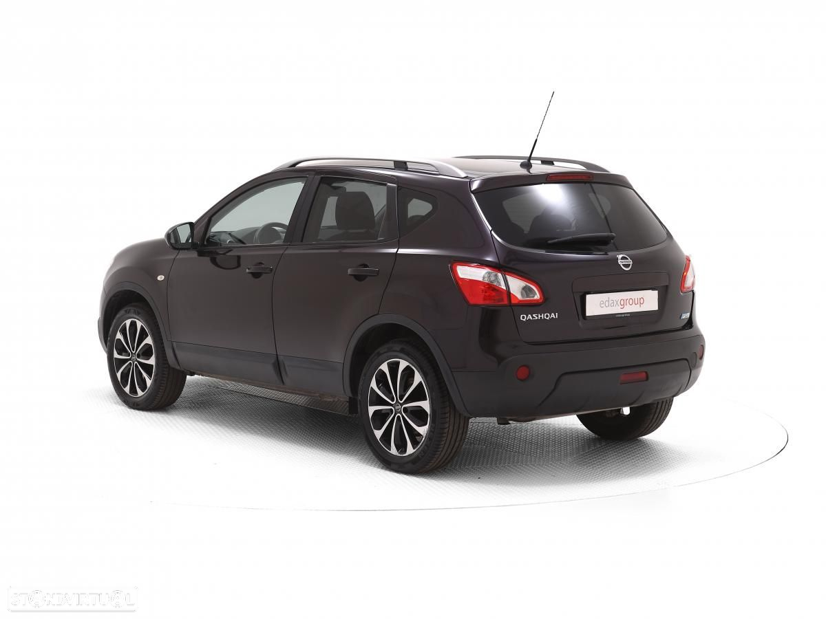 Nissan Qashqai - 4