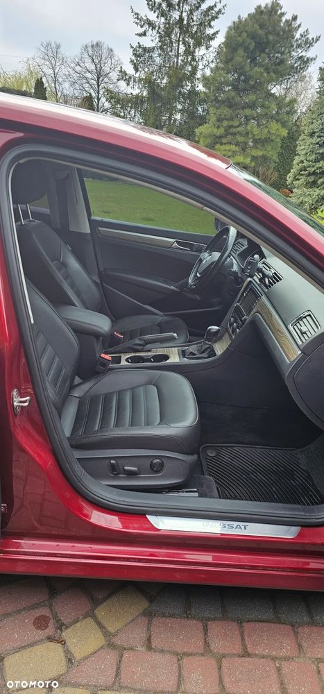 Volkswagen Passat - 22