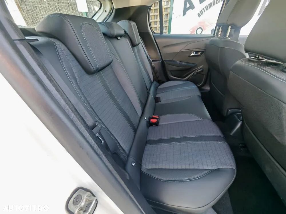 Peugeot 208 1.2L e-DCS6 MHEV Allure - 10