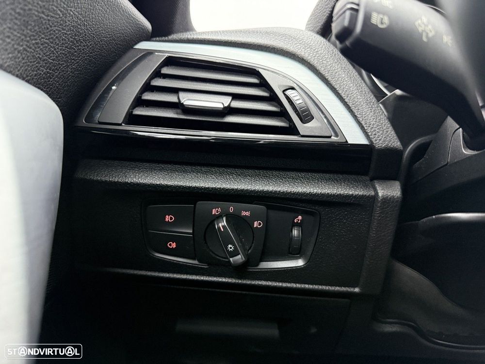 BMW 125 dA Pack M - 25