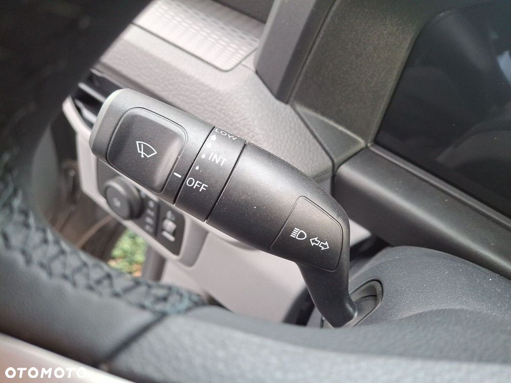 Volkswagen Transporter Furgon Plus - 35