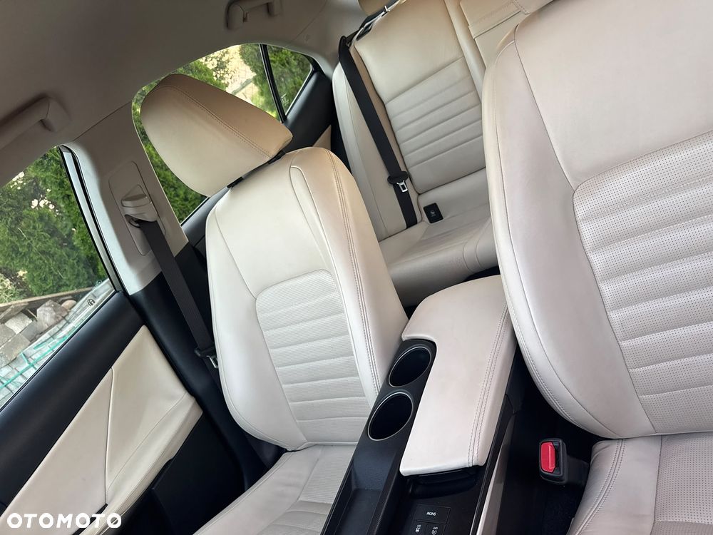 Lexus IS 200t Comfort - 16