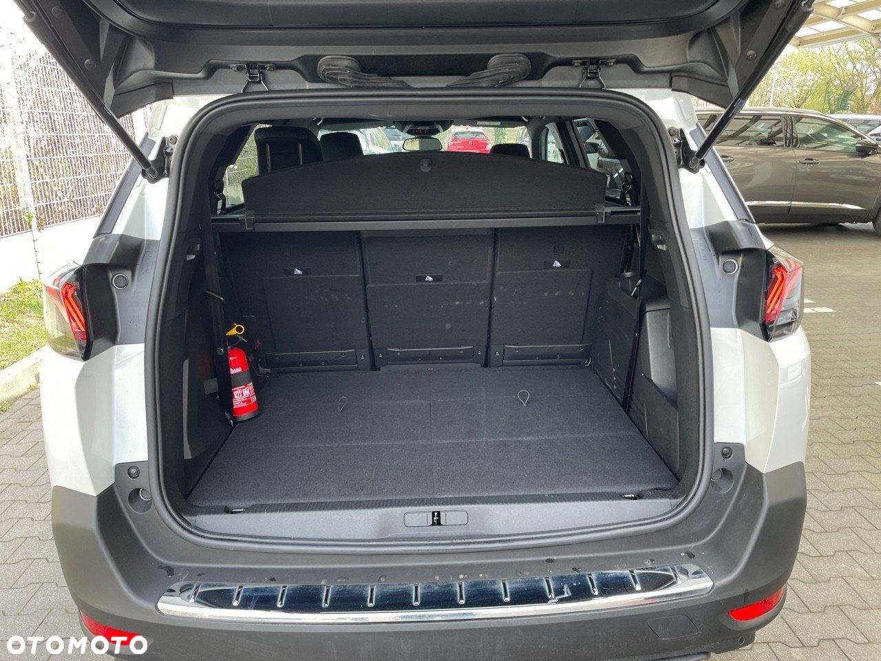 Peugeot 5008 1.5 BlueHDi Allure Pack S&S EAT8 - 6