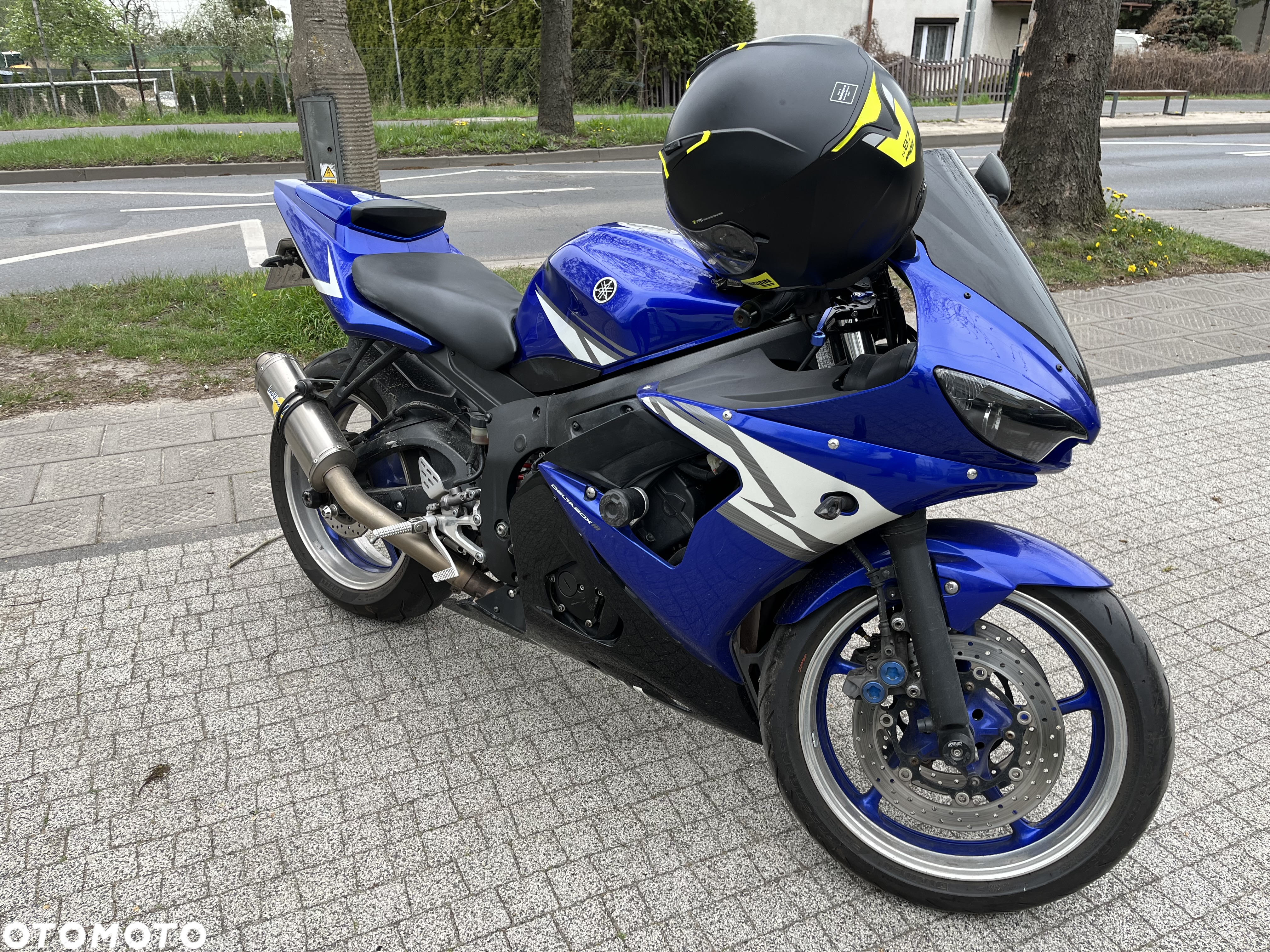 Yamaha R6 - 4