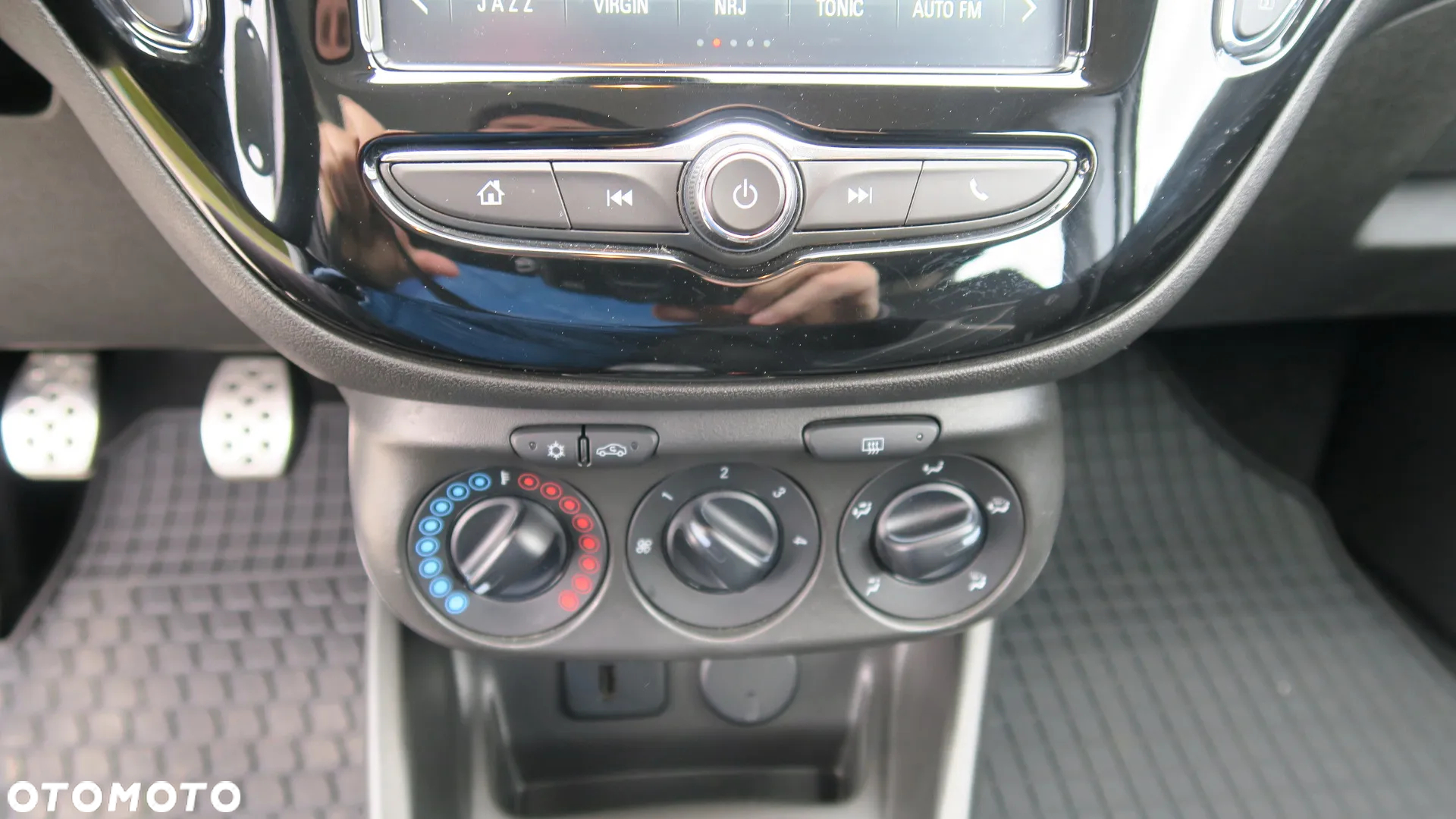 Opel Corsa 1.4 T Cosmo S&S - 20
