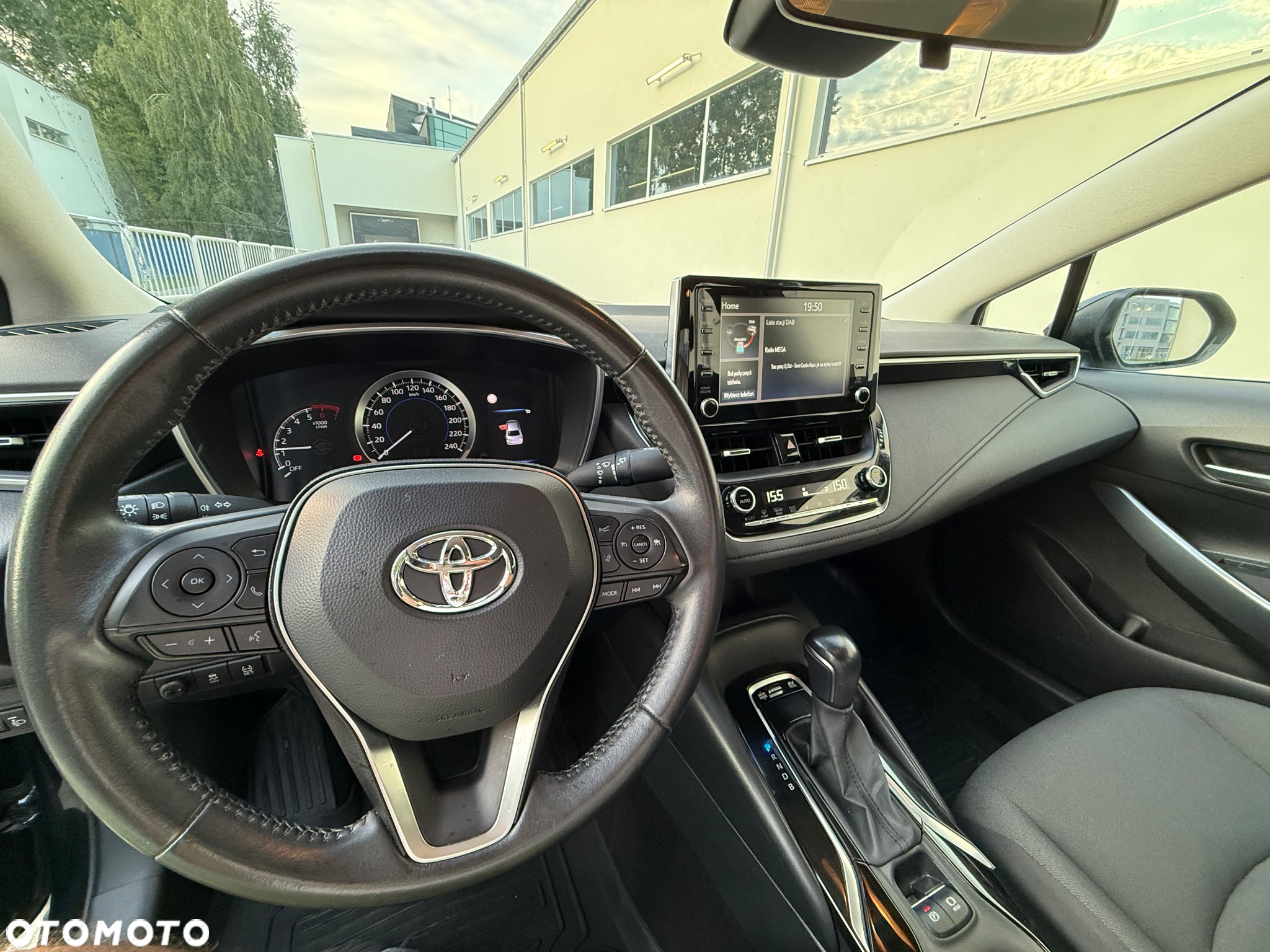 Toyota Corolla 1.8 Hybrid GPF Comfort - 34