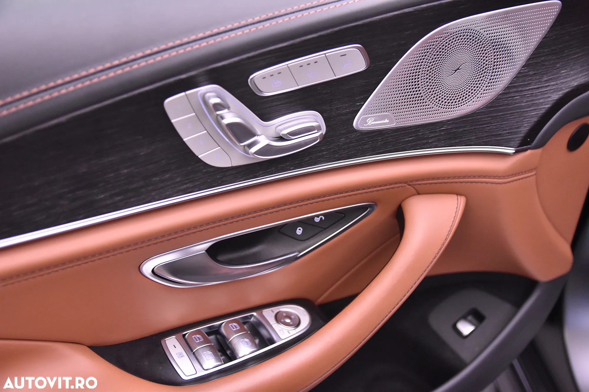 Mercedes-Benz AMG GT 53 4MATIC+ MHEV - 13