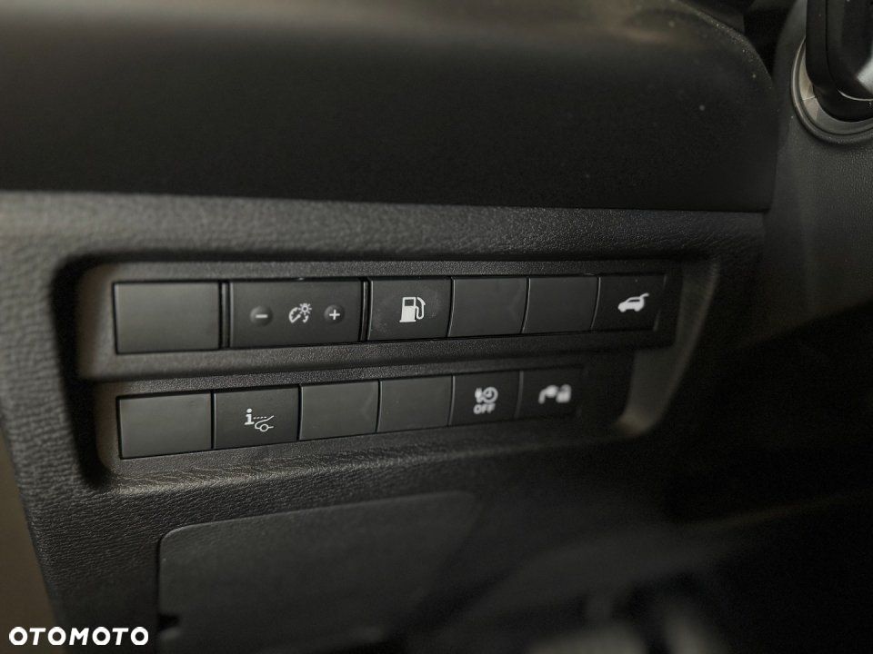 Mitsubishi Outlander - 17