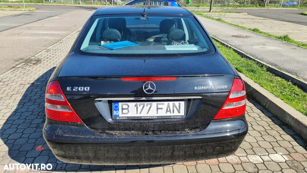 Mercedes-Benz E 200 KOMPRESSOR Elegance - 21