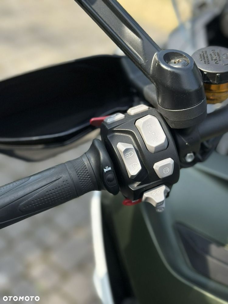 Triumph Tiger - 6