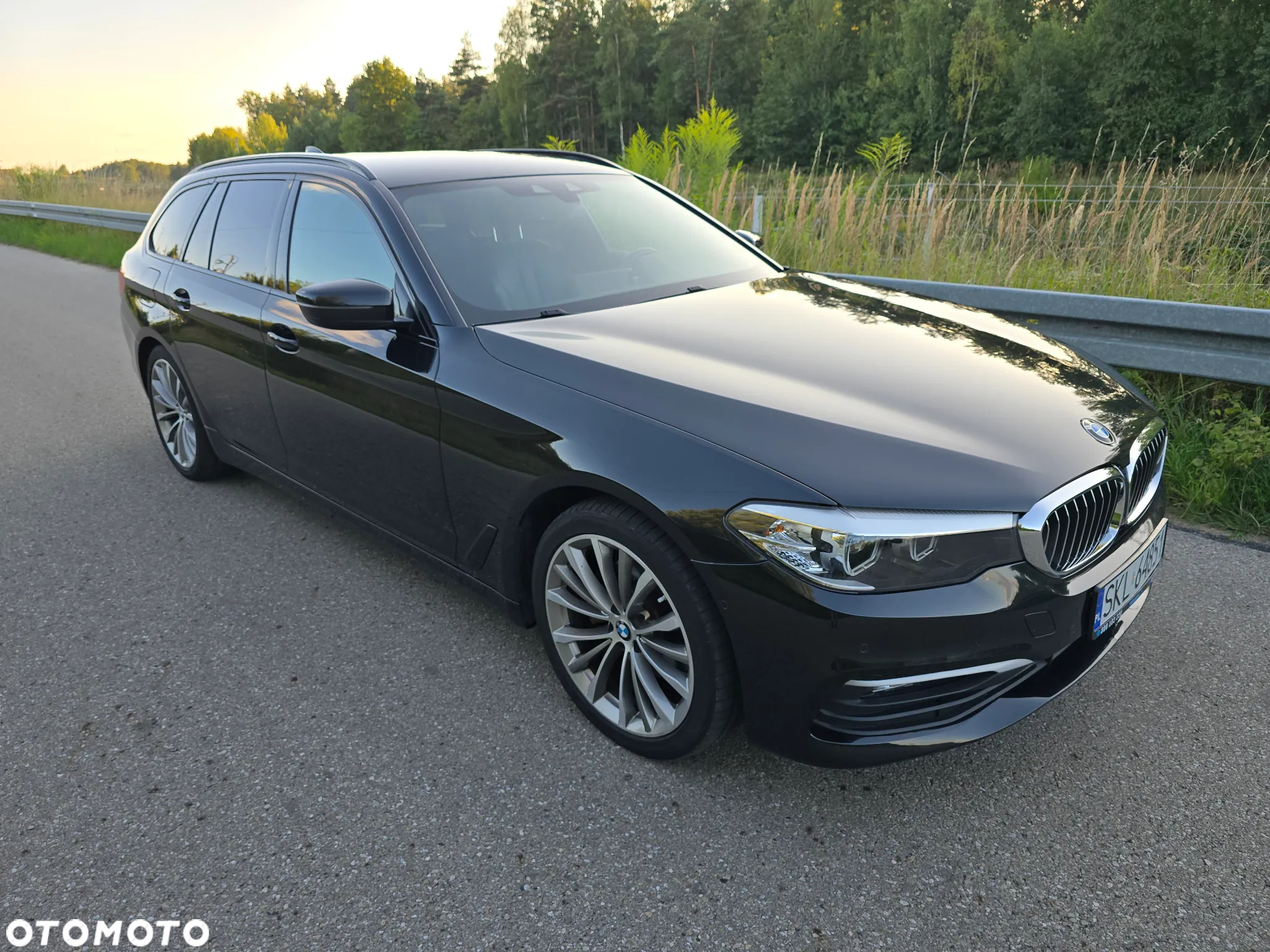 BMW Seria 5 520d Touring M Sport Edition - 2