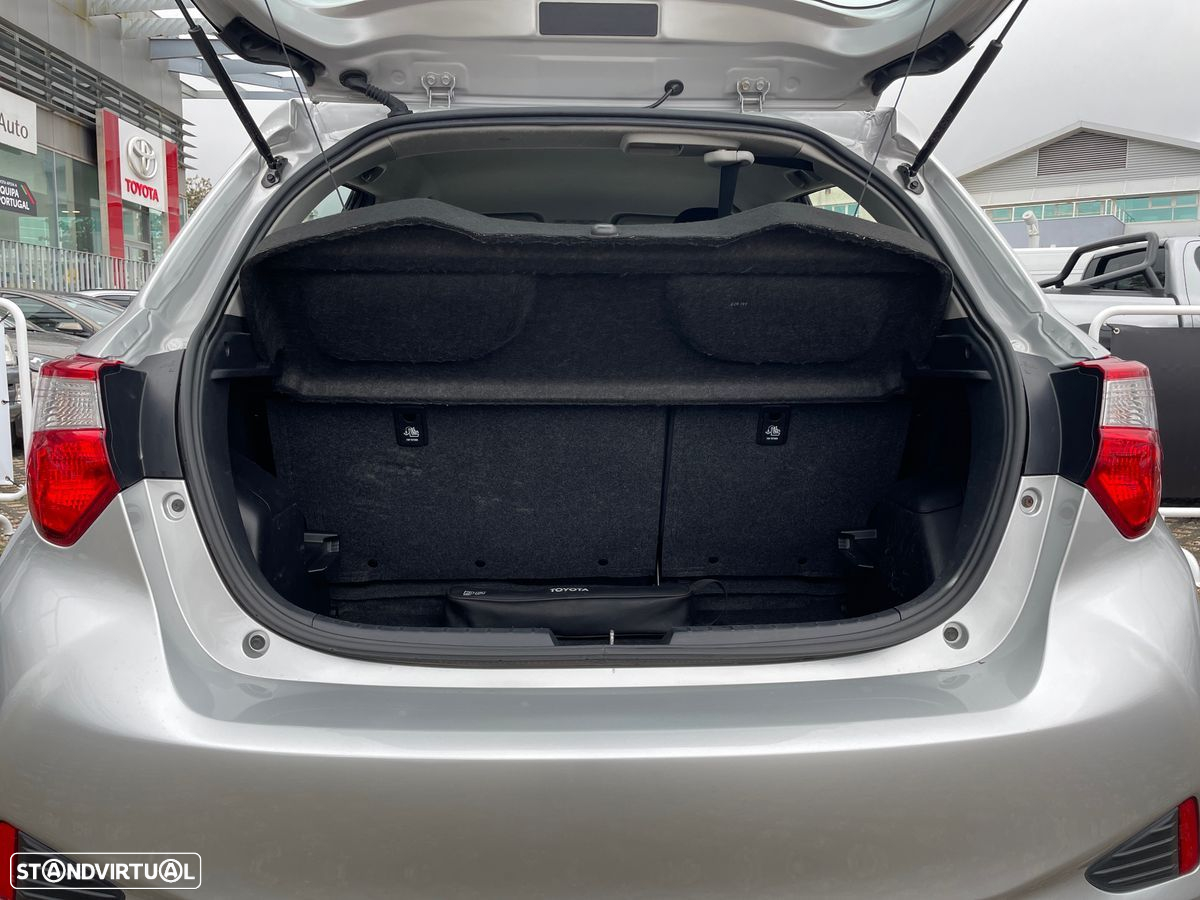 Toyota Yaris 1.5 HSD Comfort - 10