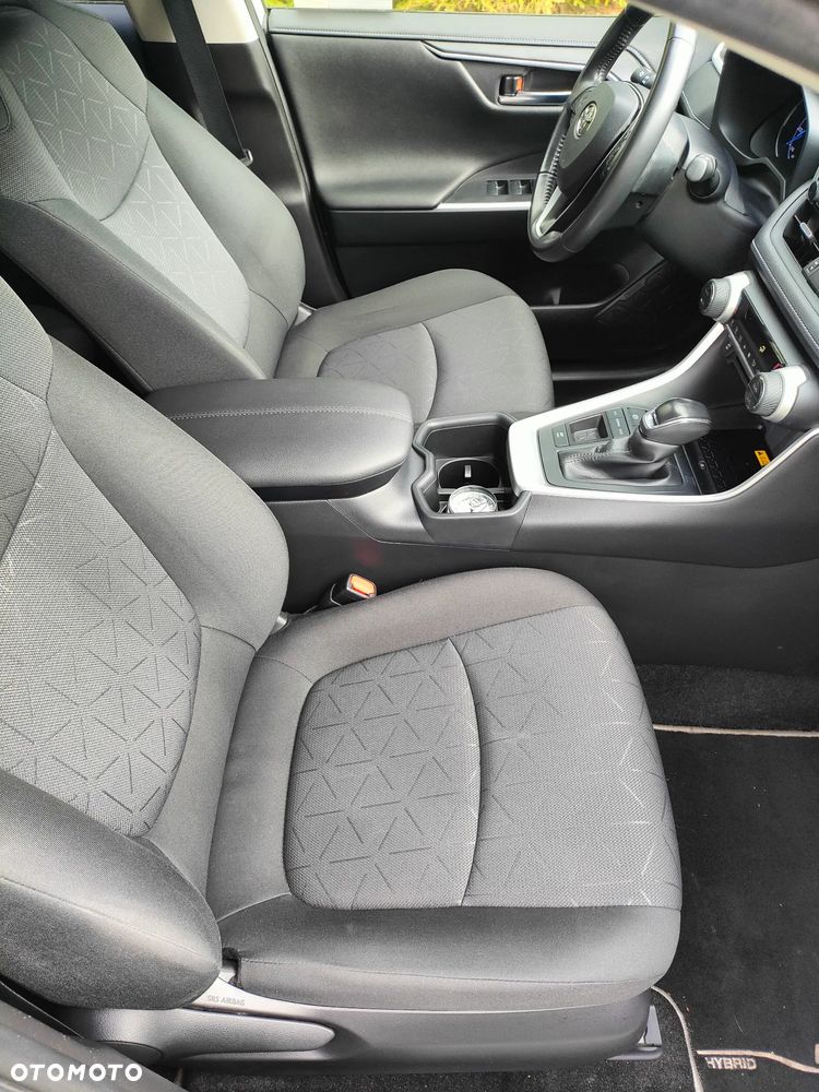 Toyota RAV4 - 18