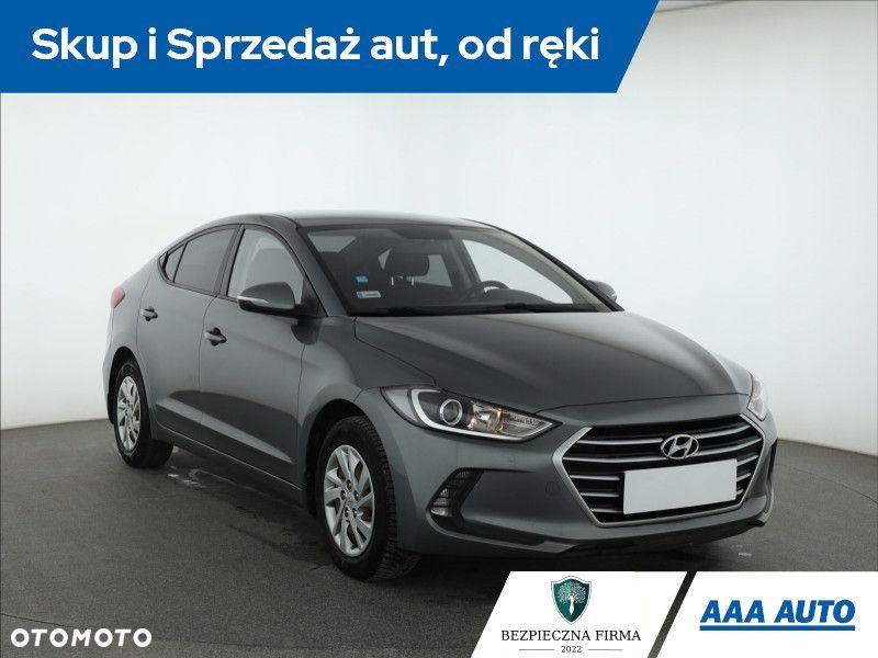 Hyundai Elantra - 3