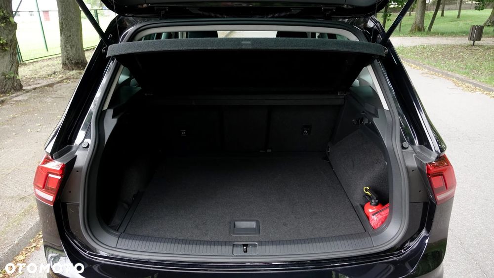 Volkswagen Tiguan - 31