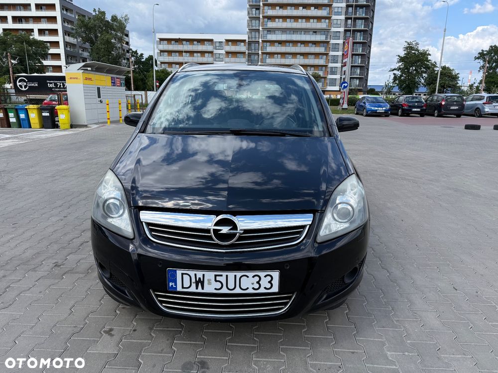Opel Zafira 1.8 Cosmo - 2